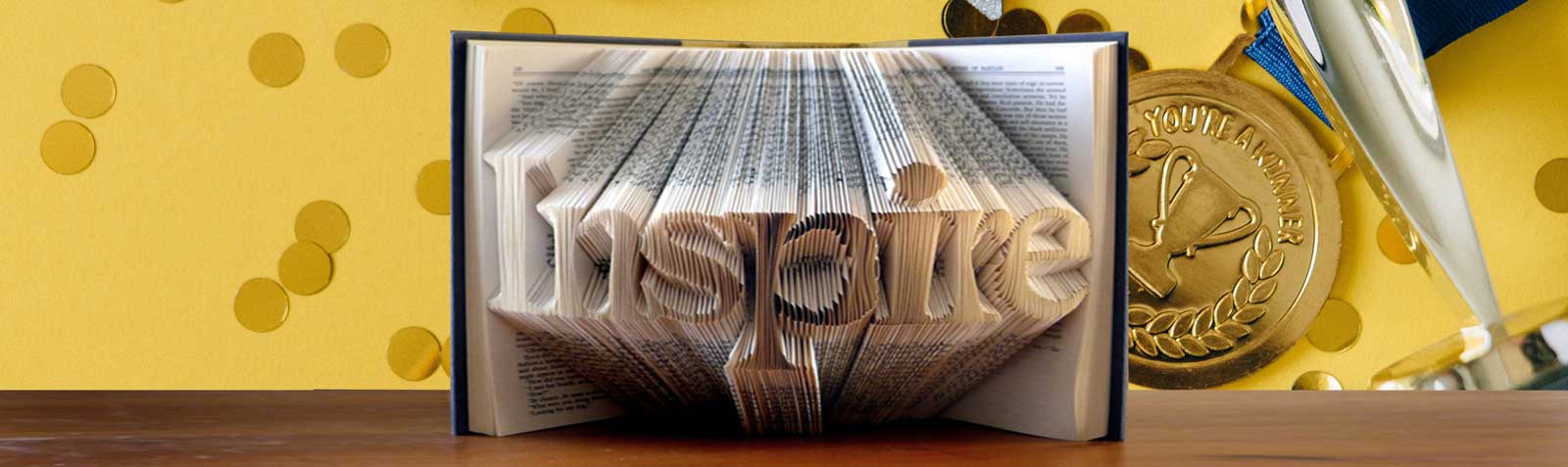 You are currently viewing פרסים ומענקים ספרותיים